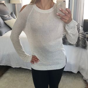 Alya Cold Shoulder Top